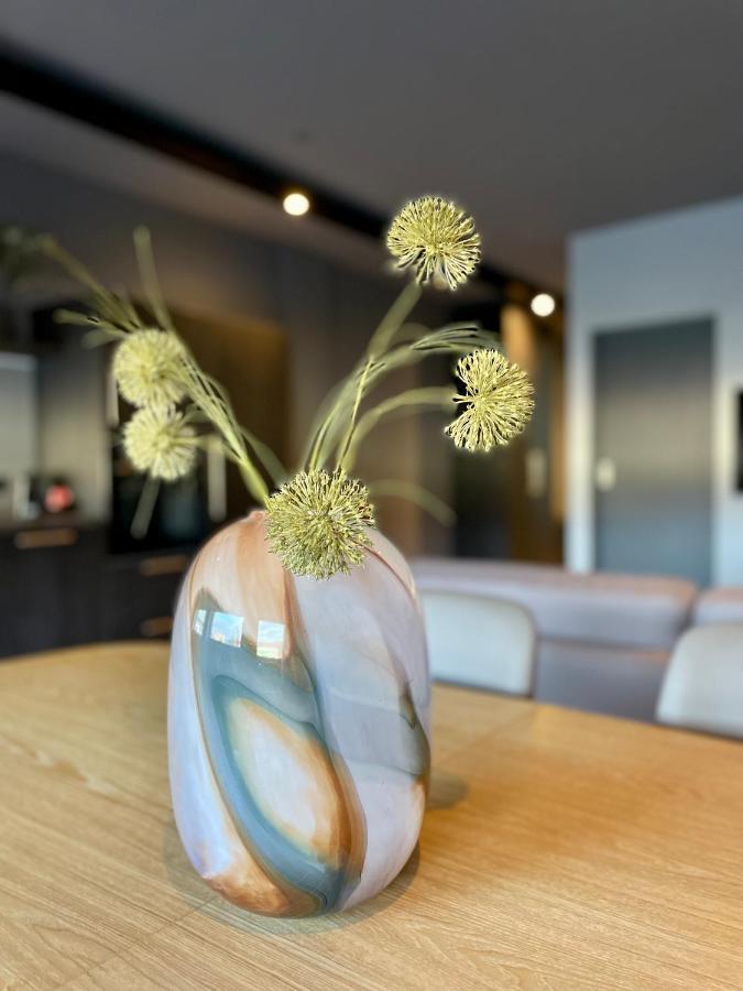 Modern Apartment With Hot Tub In Акурейрі Екстер'єр фото