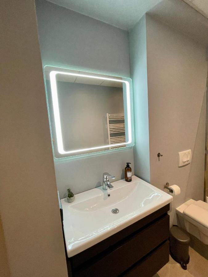 Modern Apartment With Hot Tub In Акурейрі Екстер'єр фото