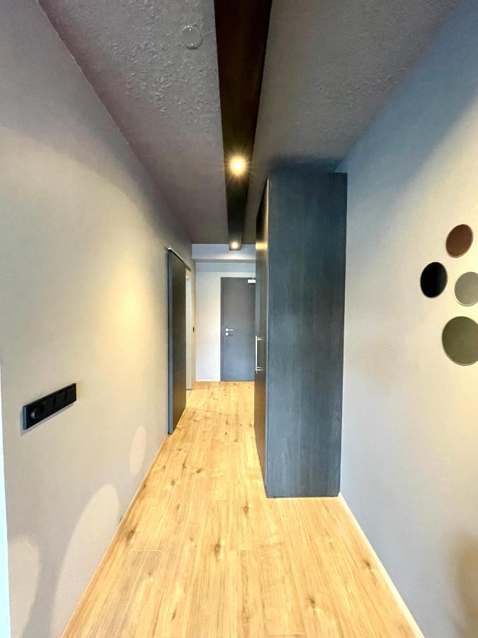 Modern Apartment With Hot Tub In Акурейрі Екстер'єр фото
